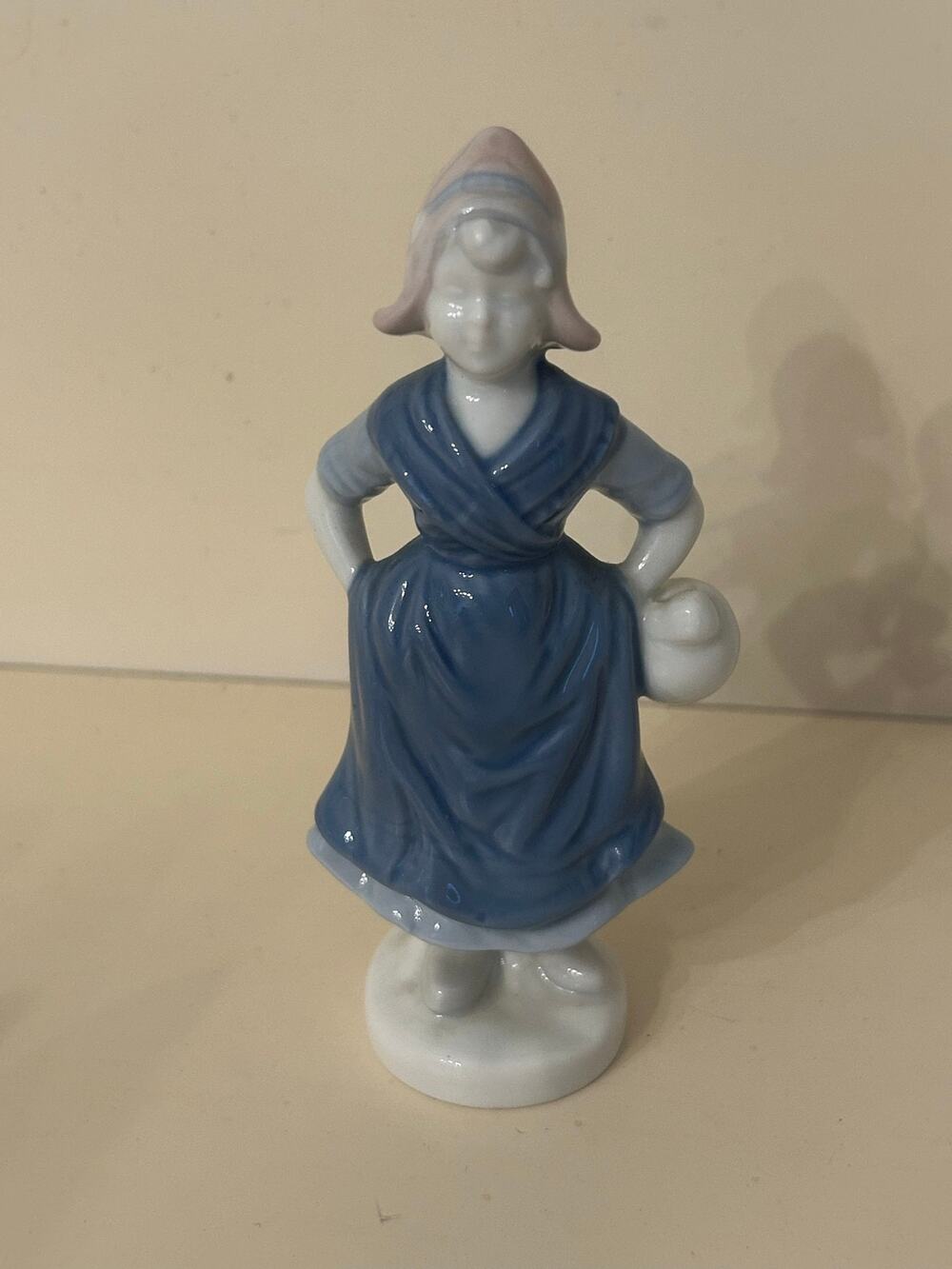 Vtg Gerold Porzellan Bavaria Dutch Girl Jug Figurine W Germany Blue White 6"